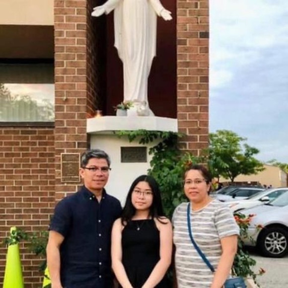 Meet your Posher, Sheryll flores - Picture 1 of 1